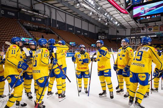 Players of Sweden celebrate