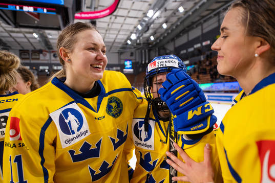 Josefin Bouveng, Lisa Johansson and Linnea Johansson of