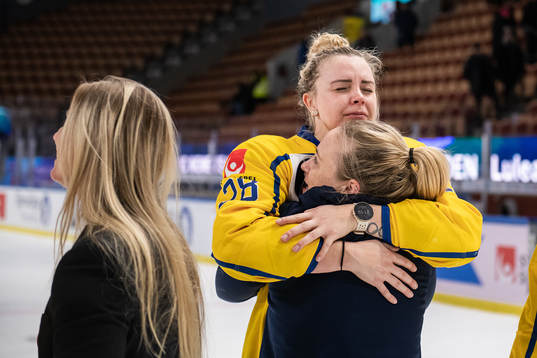 Michelle Löwenhielm of Sweden celebrates