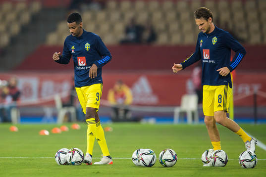 Alexander Isak and Albin Ekdal of Sweden at warm-up