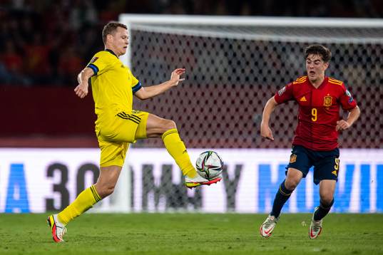 Viktor Claesson of Sweden and Gavi of Spain