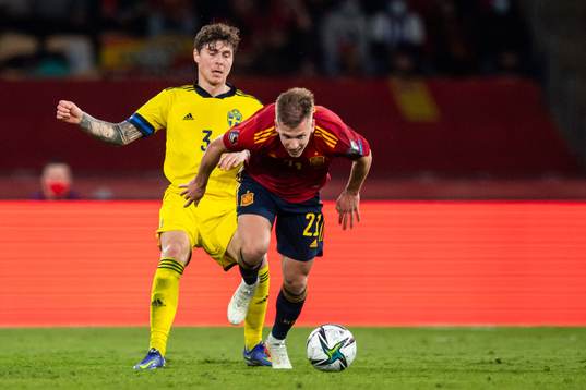 Victor Nilsson Lindelöf of Sweden and Dani Olmo of Spain