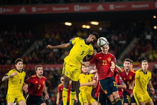Alexander Isak of Sweden and Dani Olmo of Spain