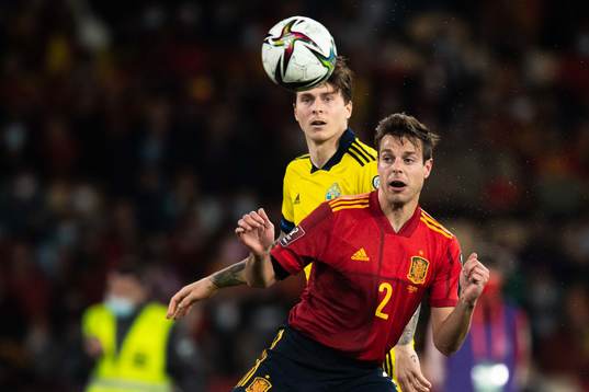 Victor Nilsson Lindelöf of Sweden and Cesar Azpilicueta of