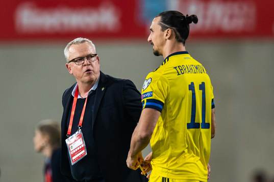Zlatan Ibrahimovic and head coach Janne Andersson of Sweden