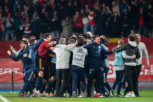 Alvaro Morata of Spain celebrate with teammates