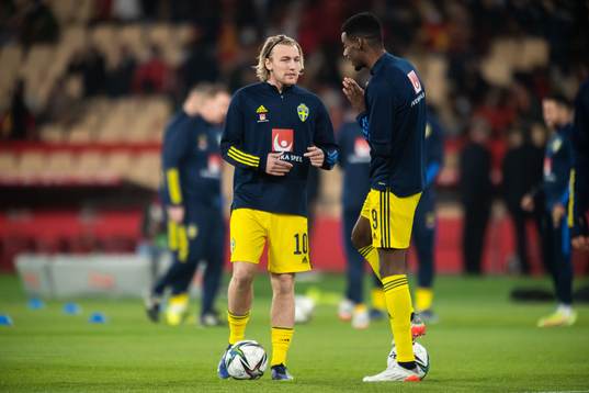 Emil Forsberg and Alexander Isak of Sweden