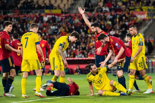 Victor Nilsson Lindelöf and Zlatan Ibrahimovic, Aymeric