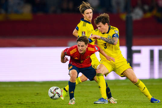 Gavi of Spain and Victor Nilsson Lindelöf of Sweden