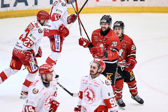 Vita Hästens Marcus Eriksson jublar och Troja/Ljungbys