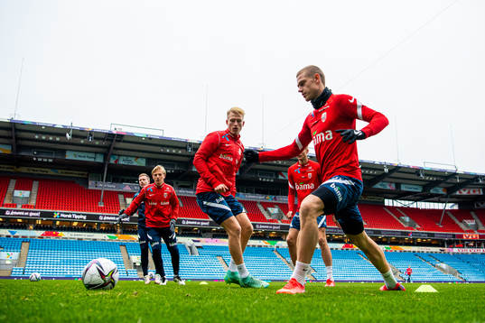 Andreas Hanche-Olsen and Julian Ryerson of the Norwegian