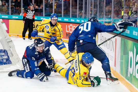 Iiro Pakarinen, Miika Koivisto of Finland and Linus
