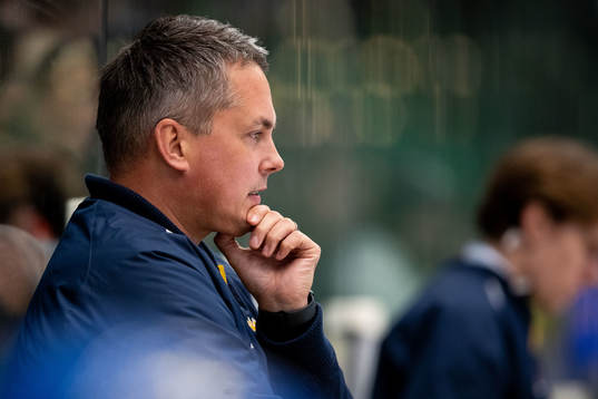 Tomas Montén, head coach, of Sweden