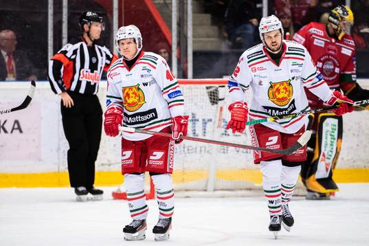 Moras Anton Heikkinen och Måns Carlsson deppar