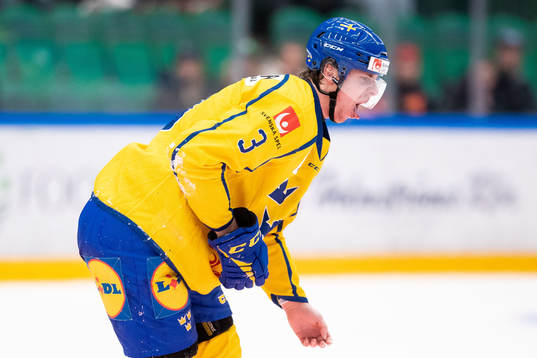 Leo Lööf of Sweden in pain