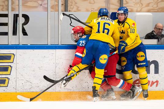 Oskar Magnusson och Victor Sjöholm of Sweden against