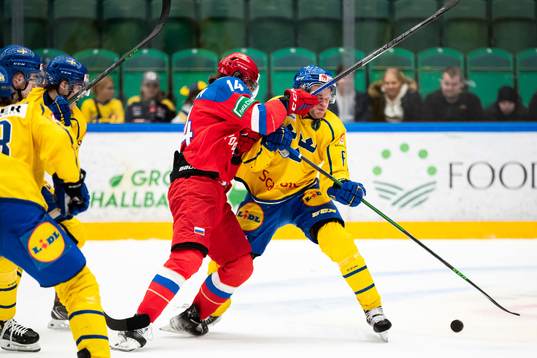 Ivan Didkovsky of Russia and Måns Forsfjäll of Sweden