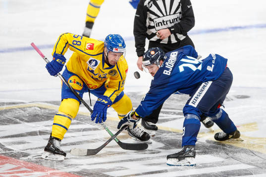 Anton Lander of Sweden and Hannes Björninen of Finland