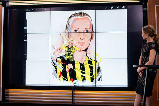 Stina Blackstenius, BK Häcken, tilldelas priset Årets MVP