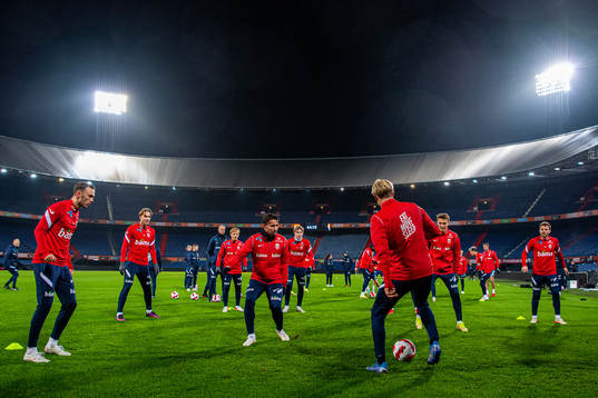 Fredrik Aursnes, Anders Trondsen and players of the