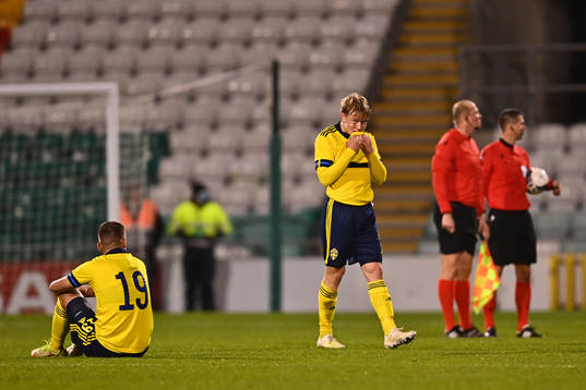 Daniel Svensson of Sweden looks dejected