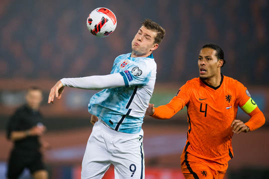 Alexander Sørloth of Norway and Virgil van Dijk of