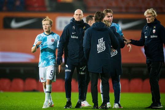 Birger Meling and Ståle Solbakken, head coach of Norway
