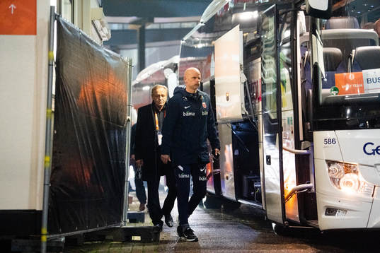 Ståle Solbakken, head coach of Norway, looks dejected