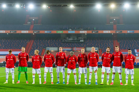 Martin Ødegaard, goalkeeper Ørjan Håskjold Nyland,