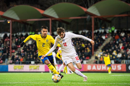 Arash Motaraghebjafarour of Sweden and Luke Chambers of