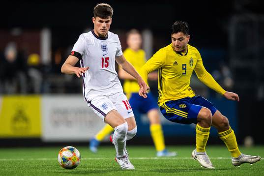 Ronnie Edwards of England and Jusef Qasem of Sweden