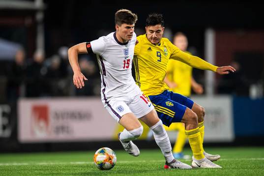 Ronnie Edwards of England and Jusef Qasem of Sweden