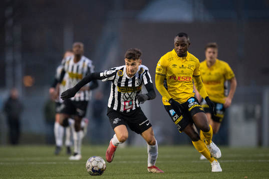 Landskronas Camil Jebara och Elfsborgs Prince Isaac Kouame