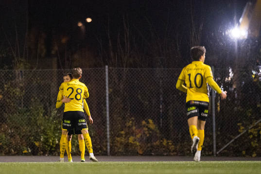 Elfsborgs Jacob Ondrejka jublar med Noah Söderberg