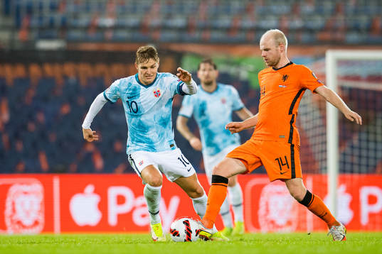 Martin Ødegaard of Norway and Davy Klaassen of Netherlands