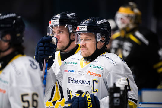 s Simon Önerud innan ishockeymatchen i Hockeyallsvenskan
