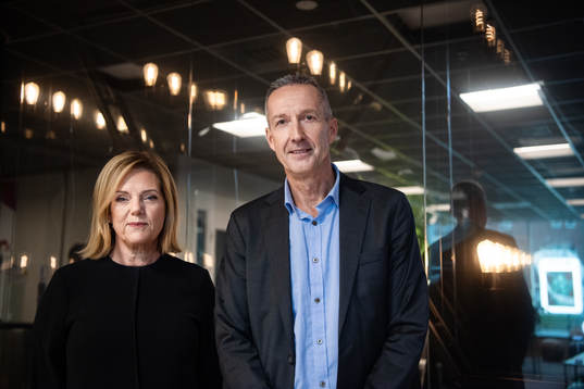 Annika Grälls och Tomas Hoszek, Elitfotboll dam