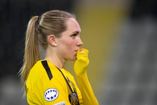 Elin Rubensson of Häcken looks dejected