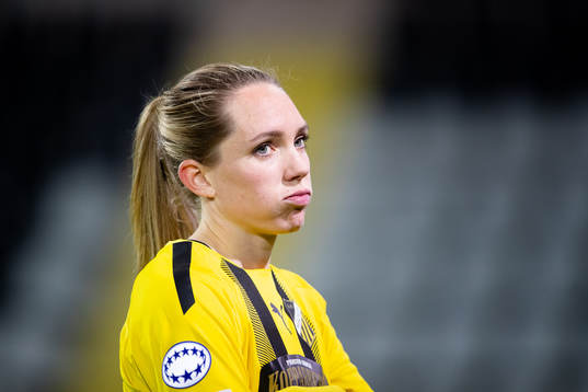 Elin Rubensson of Häcken looks dejected