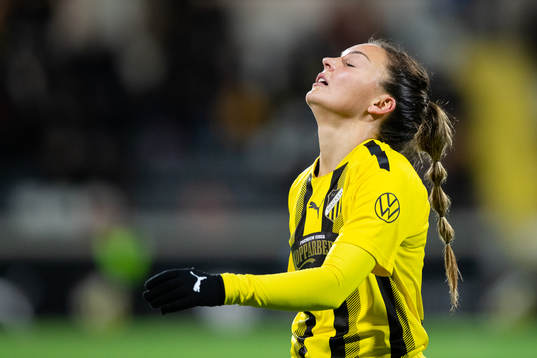 Johanna Rytting Kaneryd of Häcken looks dejected