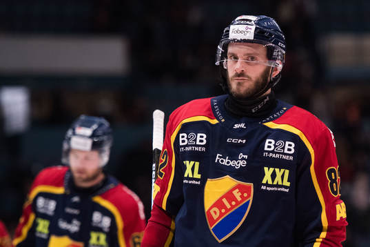 Djurgårdens Paul Carey deppar