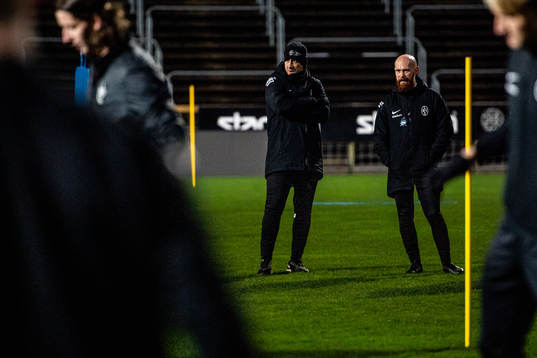 Tränare Billy Magnusson och assisterande tränare Max