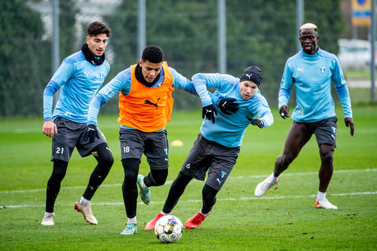 Bläddra bland fler bilder av Fotboll, Allsvenskan, Malmö FF, Träning 
