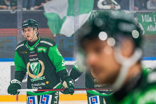 Färjestads Albert Johansson deppar