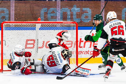 Malmö Redhawks Markus Lauridsen, målvakt Oscar Alsenfelt