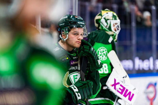 Färjestads Adam Ginning deppar