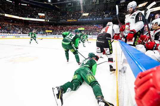 Färjestads Daniel Viksten, Victor Ejdsell och Malmö