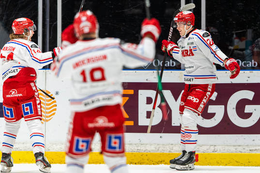 Timrås Erik Walli Walterholm jublar