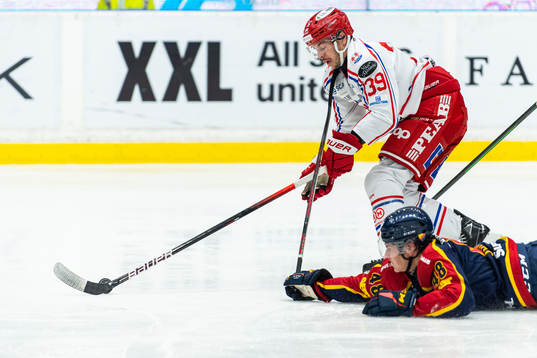 Timrås Ty Rattie och Djurgårdens Pontus Johansson