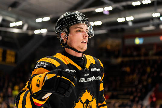 Skellefteås Elias Stenman jublar